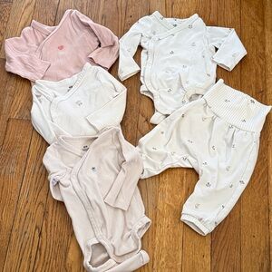 H&M Organic Cotton Baby kimono Onesie and outfit ribbed floral size NB 1-2 month
